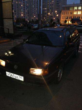 Продаю Volkswagen Passat 1993 универсал 5 дв. B4 1.8 MT (90 л.с.), продажав Москве