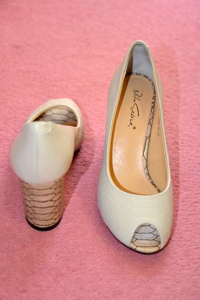Туфли женские светлые, почти новые 36 размер в Калининграде