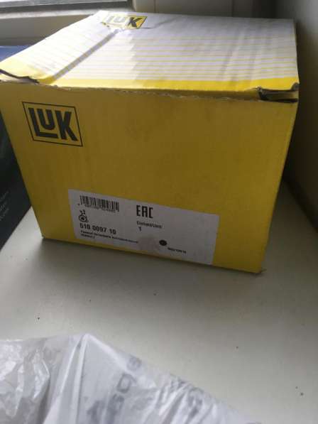 Запчасти для разных легковых авто в Санкт-Петербурге фото 10