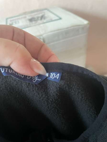 Чёрная детская куртка и штаны размер-104 в Сургуте