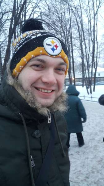 Максим, 26 лет, хочет познакомиться