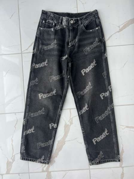 Мужские джинсы в Москве