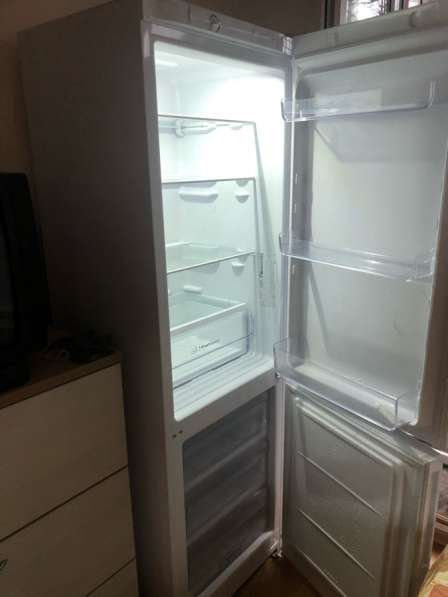 Холодильник indesit в Пушкине