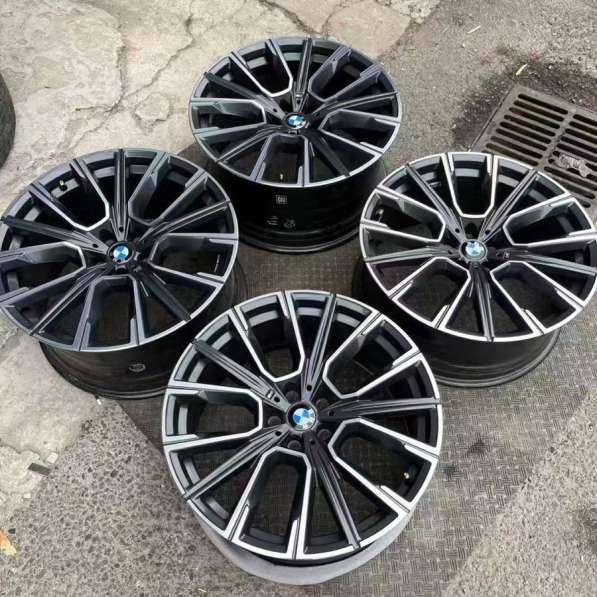 Кованые диски под заказ в Санкт-Петербурге