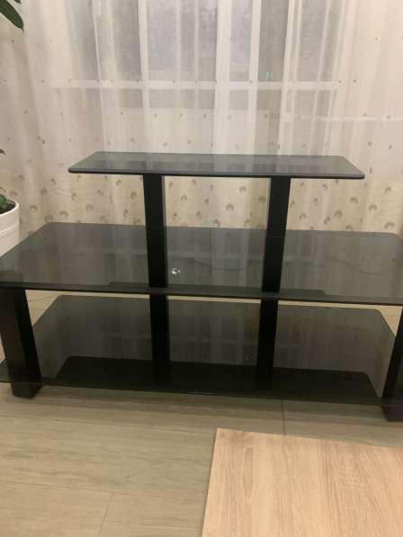 Тумба под ТВ, стекло