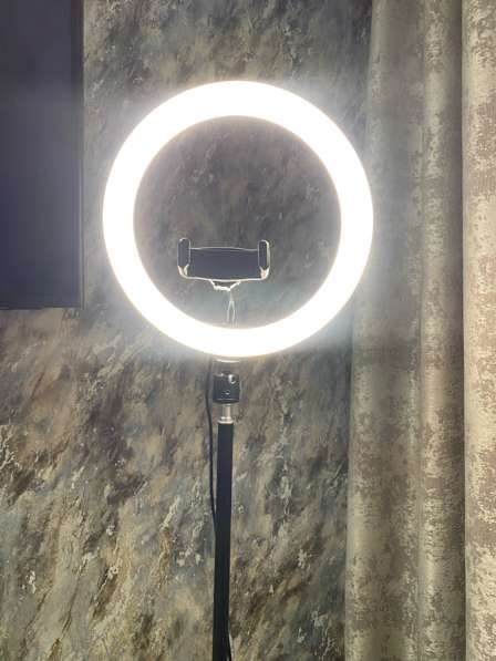 Кольцевая лампа в Звенигороде