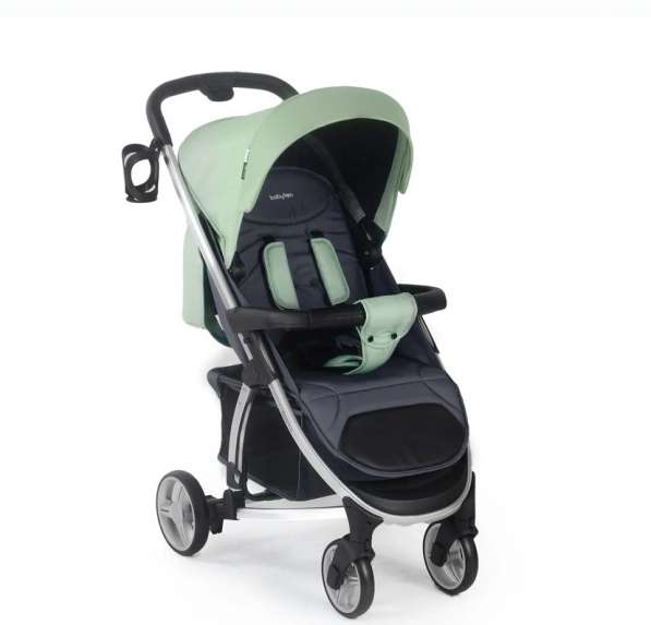 Прогулочная коляска в хорошем состоянии