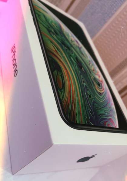 IPhone XS 64 Gb black