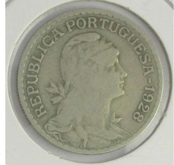 Монеты- номинал 1 эскудо. Португалия в фото 3