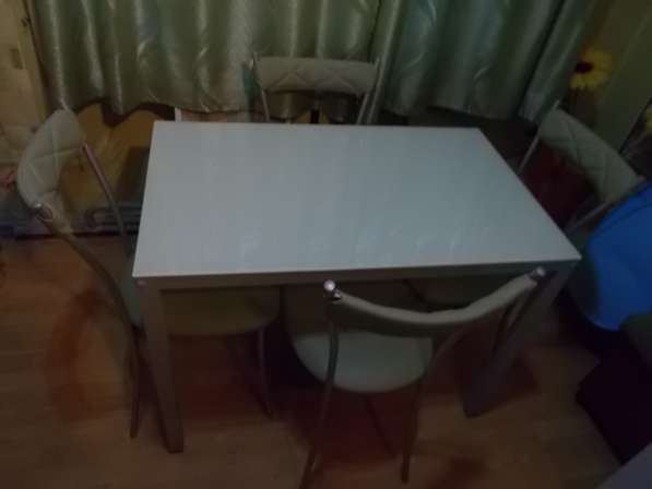 Кухонный стол в Мурманске