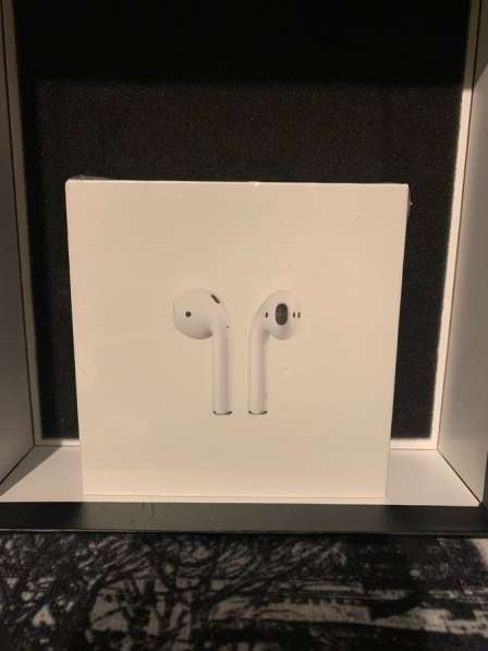 AirPods 2 в Санкт-Петербурге фото 4