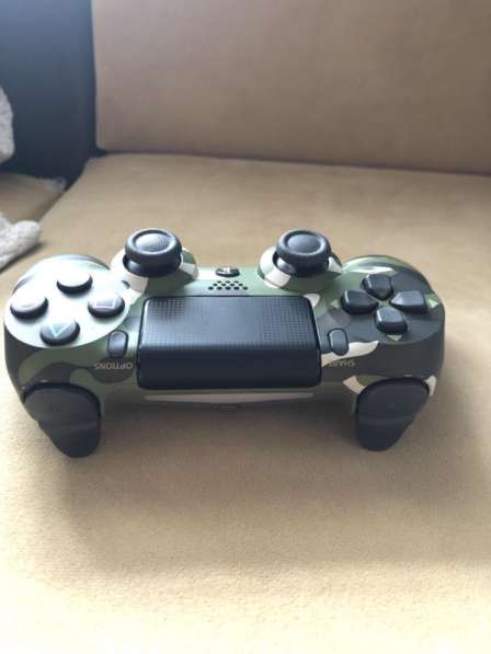 Геймпад PlayStation Dualshock 4 (камуфляж) в Москве фото 3