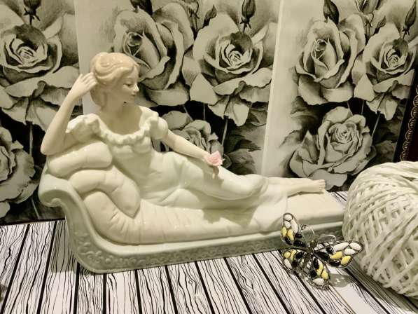 Фарфоровые статуэтки Дамы в Москве фото 3