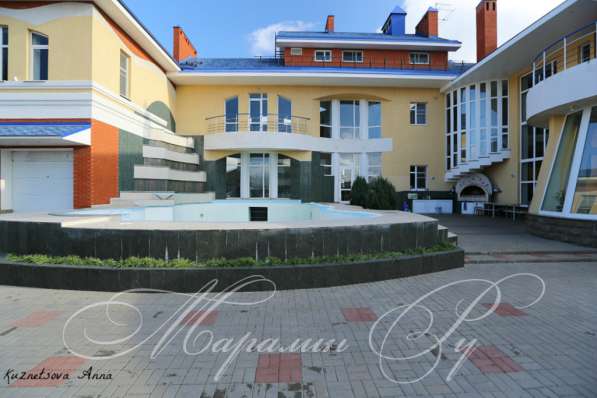 Продам коттедж в Ростов-на-Дону.Жилая площадь 800 кв.м. в Ростове-на-Дону