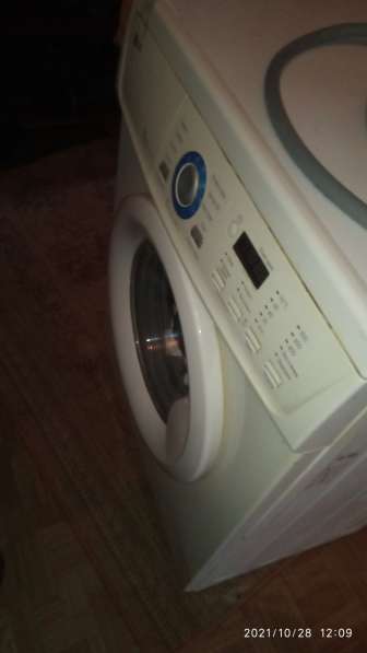 Продам стиральную машину автомат LG 5.5 кг.эксплуатировалась