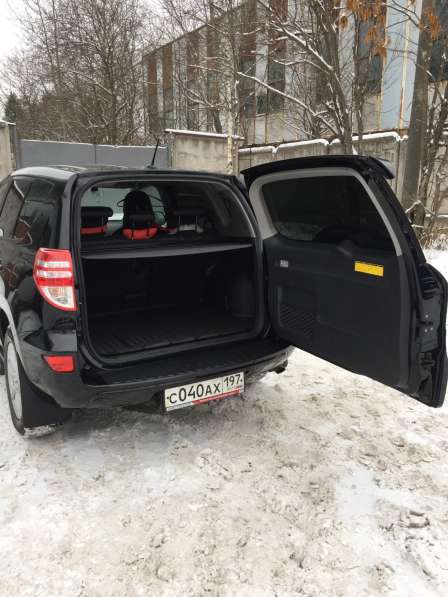 Toyota, RAV 4, продажа в Москве в Москве фото 3
