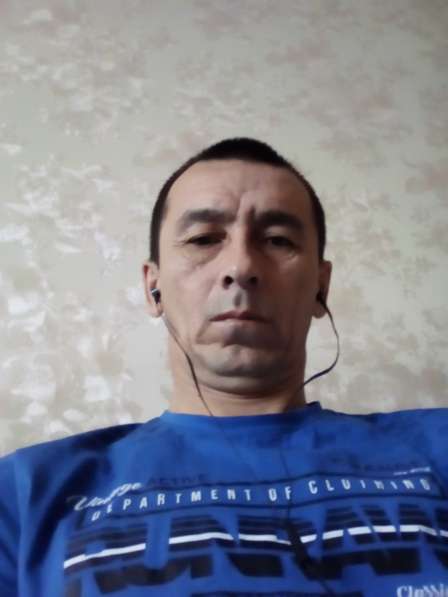 Сергей, 45 лет, хочет пообщаться