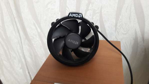 Процессор AMD Ryzen 3 3200G (BOX) в фото 3