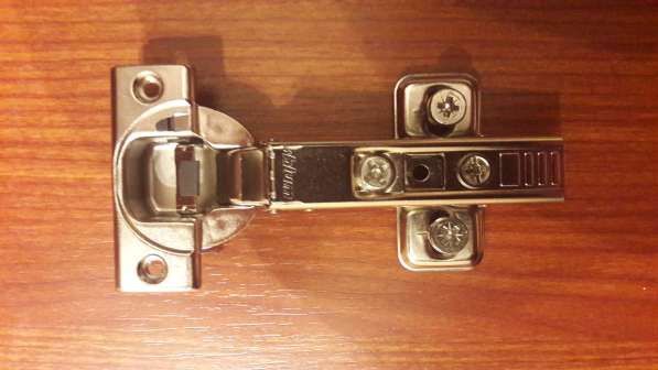 Петли накладные с доводчиком BLUM в Москве фото 3