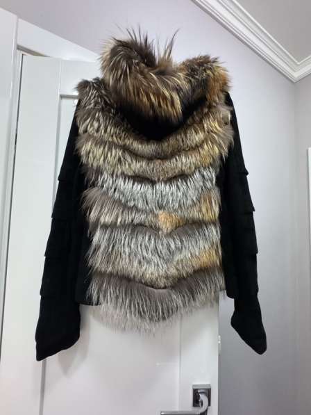 Куртка-желетка с капюшоном в Ханты-Мансийске фото 3