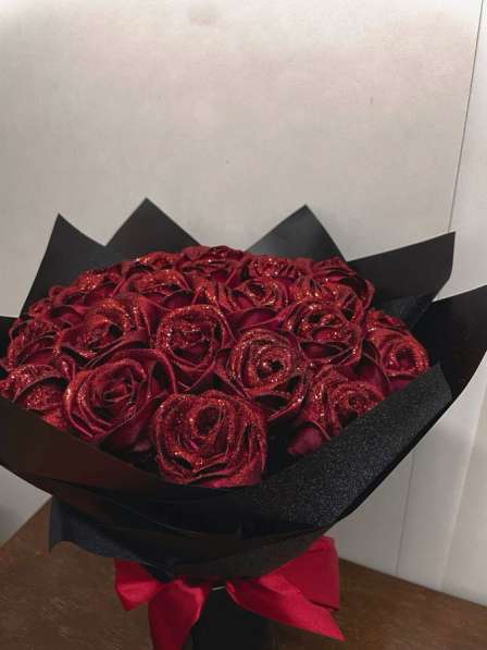 Розы с блестками