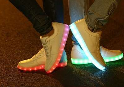 Предложение: Светящиеся кроссовки многоцветгые (унисе в Москве фото 3