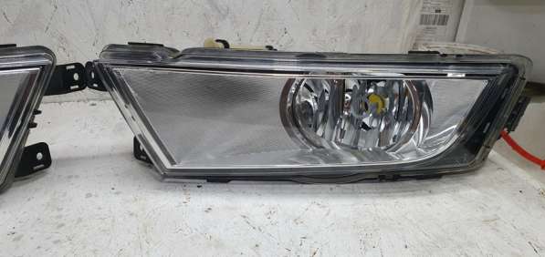 Противотуманные фары Skoda Octavia A7 в Пскове фото 3