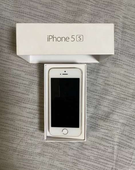 Телефон iPhone 5 s 32 гб