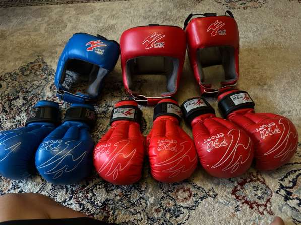 Перчатки шлема рукопашного боя