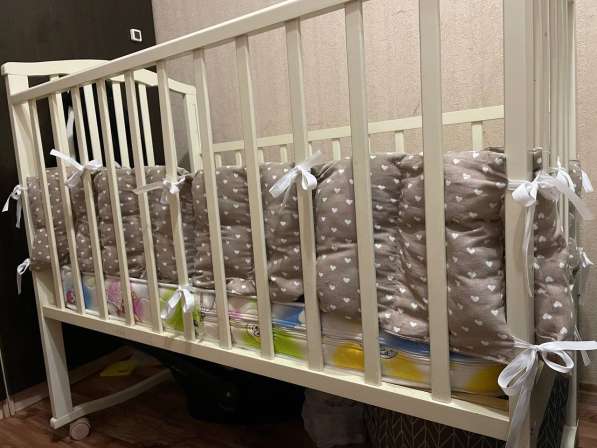 Детская кроватка