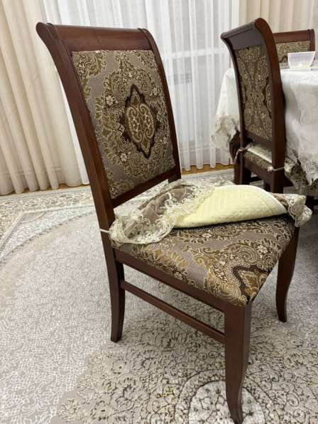 Стол со стульями в Махачкале