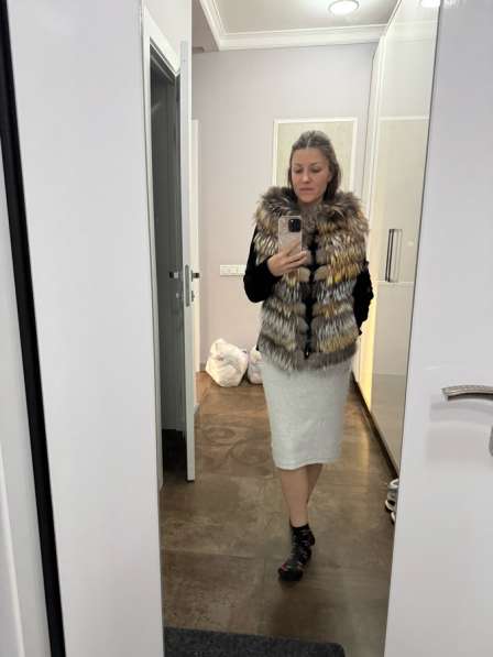 Куртка-желетка с капюшоном