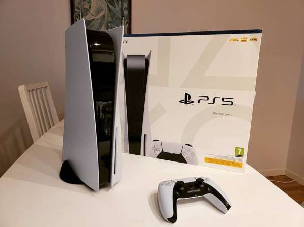 Sony PlayStation 5 Standard Edition console Disc Version в фото 5