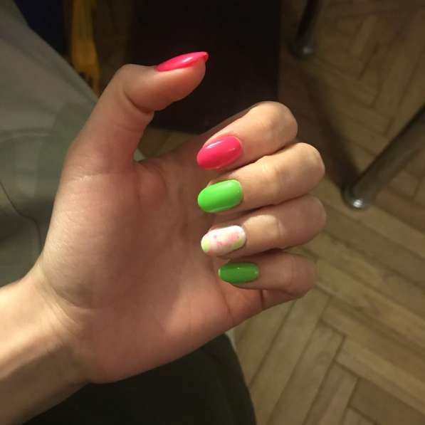 Маникюр в Санкт-Петербурге