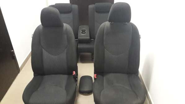 Комплект сидений на toyota RAV-4. 06-12г