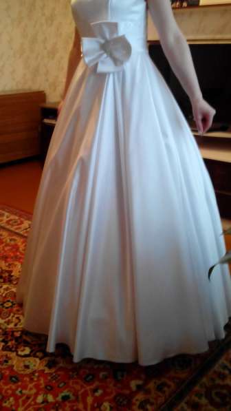 Платье на выпускной, свадебное в фото 6