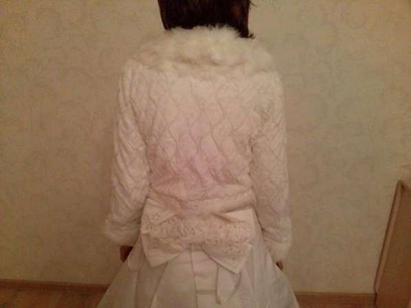красивое, изящное свадебное платье в Улан-Удэ