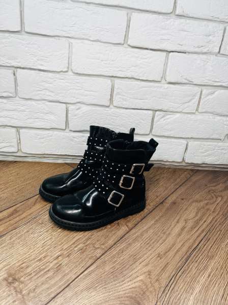 Ботинки для девочки