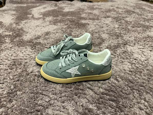 Кроссовки (осень, лето, зима)