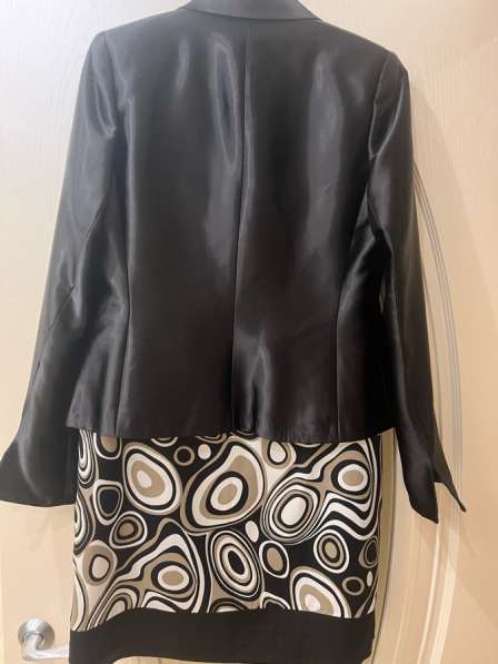 Пиджак женский приталенный в Орехово-Зуево