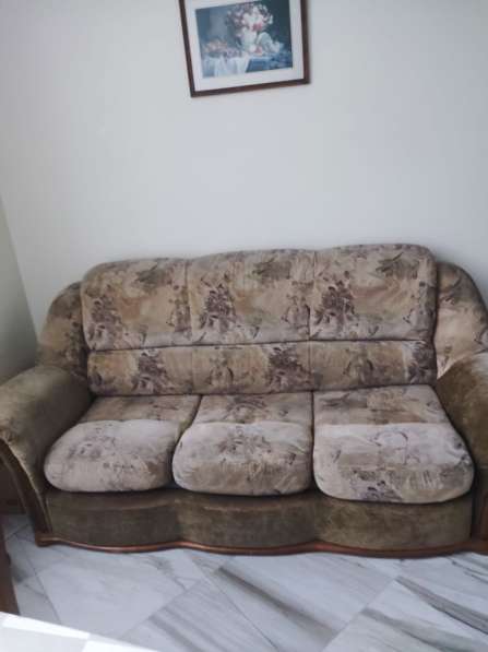 Отдам диван