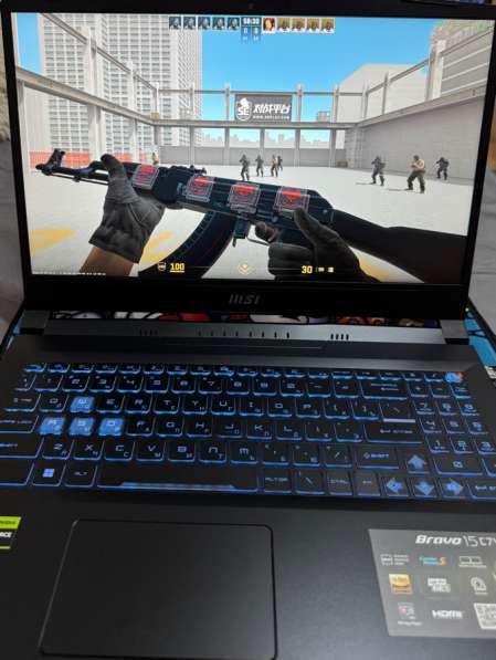 Игровой ноутбук MSI Bravo