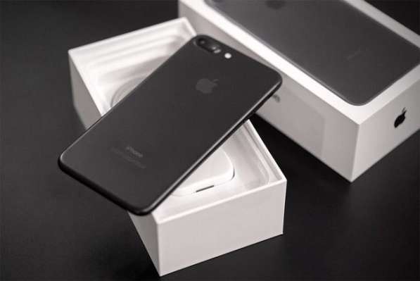 Продам iPhone 7 (128 Gb)