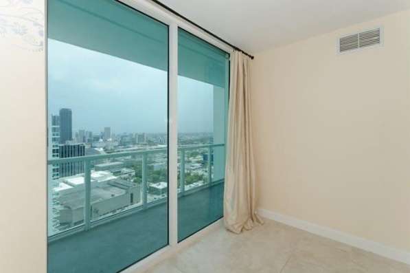 Квартира в Майами с видом на залив в фото 11