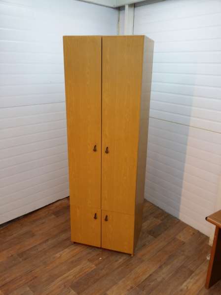 Продам шкаф узкий