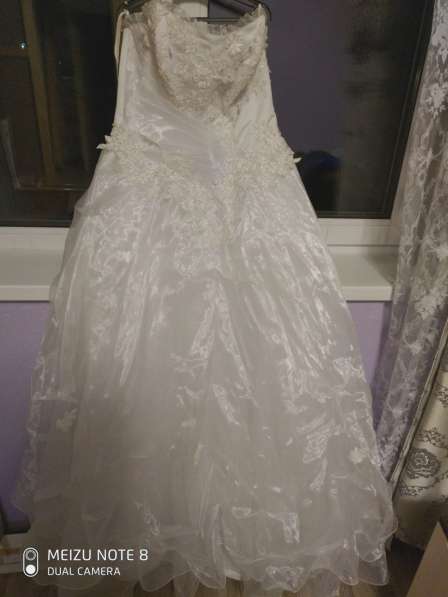 Свадебное платье на шнуровке Размер 46-48 в Челябинске фото 4