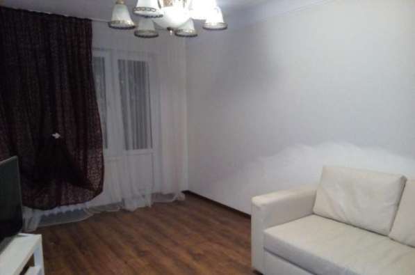 Продам трехкомнатную квартиру в Краснодар.Жилая площадь 60 кв.м.Этаж 4.Дом кирпичный.