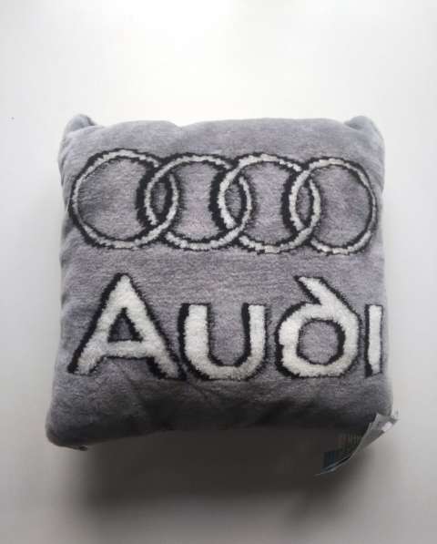 Подушка для автомобиля "AUDI"