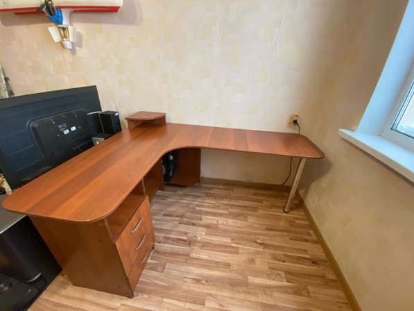 Компьютерный стол