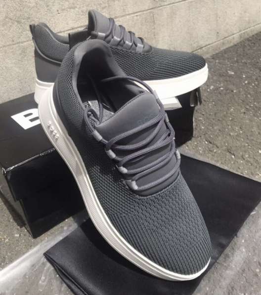 Кроссовки кеды boss новые